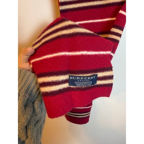 Burberry London Scarf 100% Lambs Wool Nova Check Pattern 58” Length - Picture 3 of 4